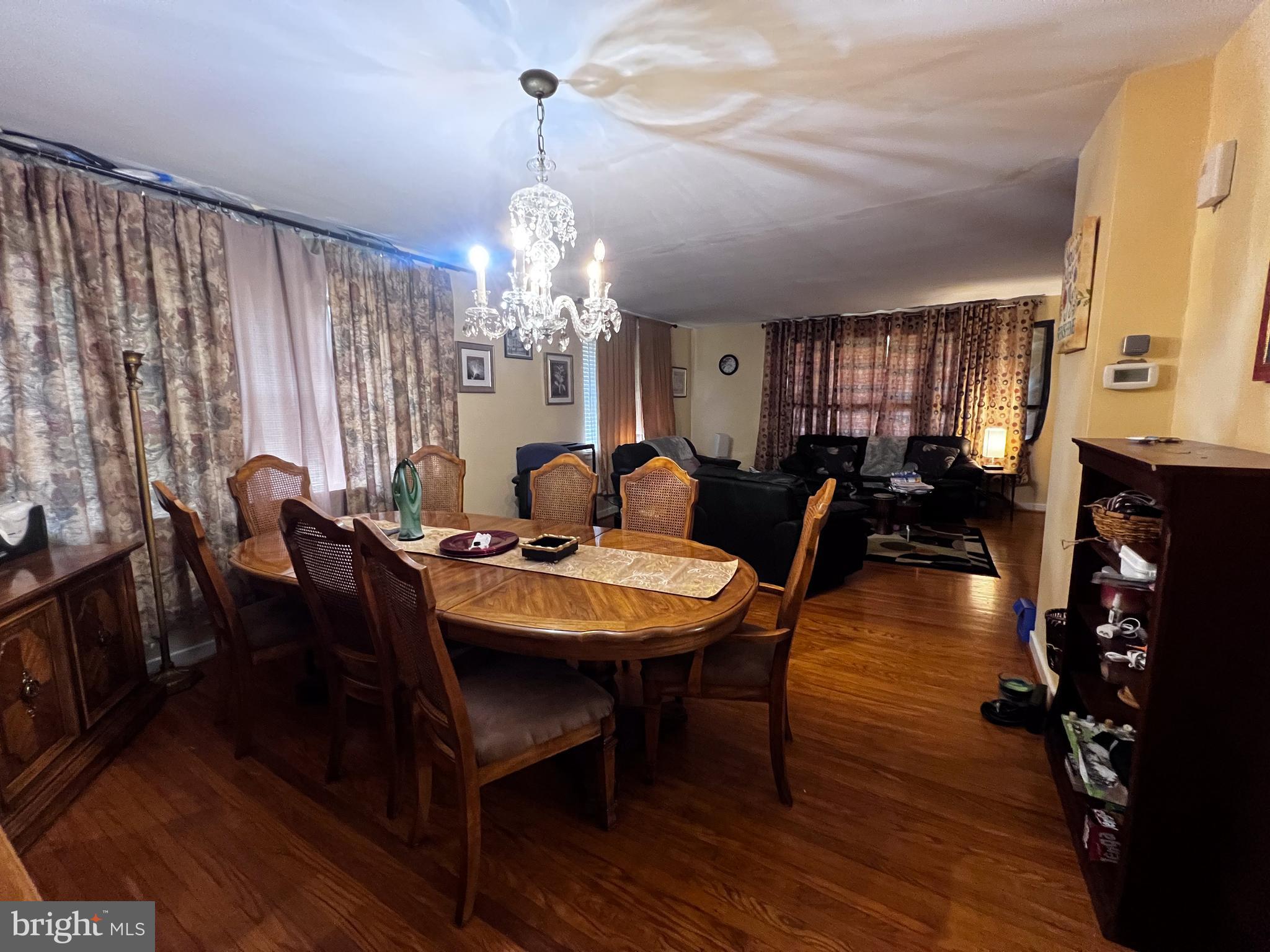 WEST OAK LANE - Residential