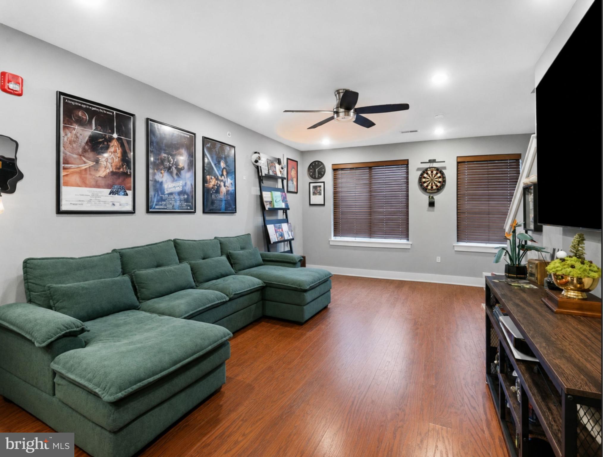 1950 N 6TH STREET 00 3