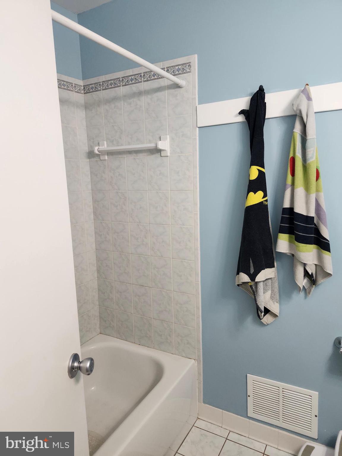 RUSTIC HILLS - Residential