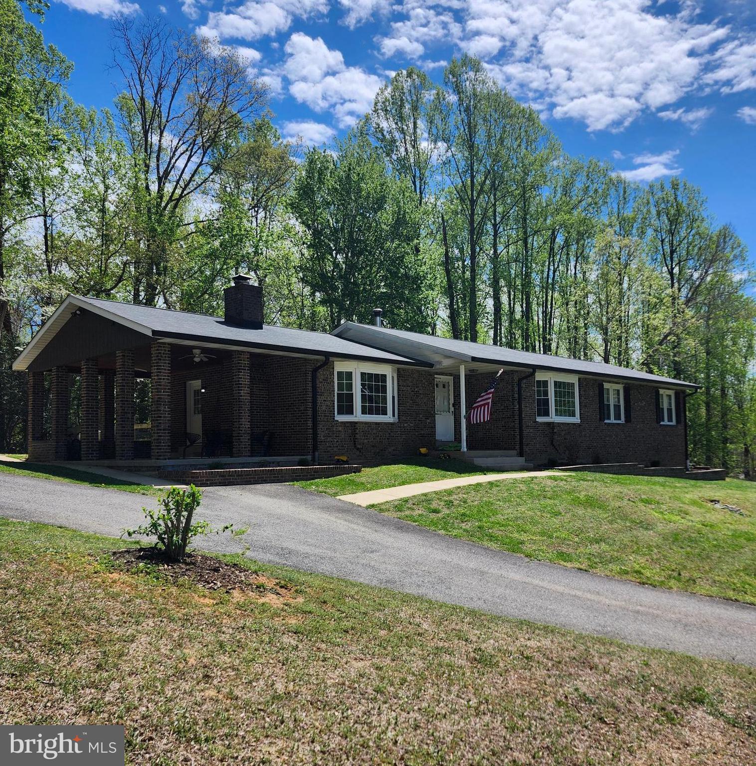 RUSTIC HILLS - Residential