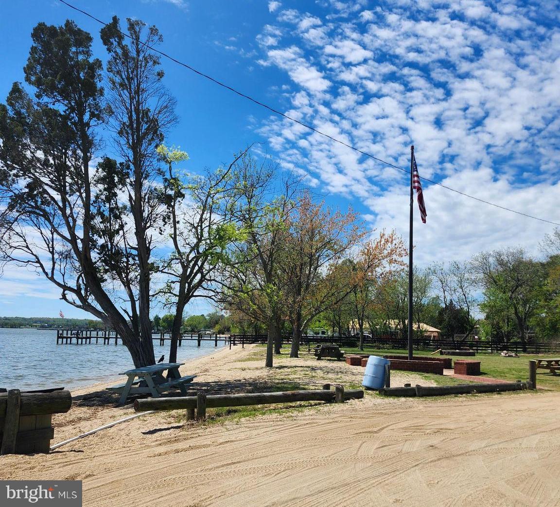RUSTIC HILLS - Residential