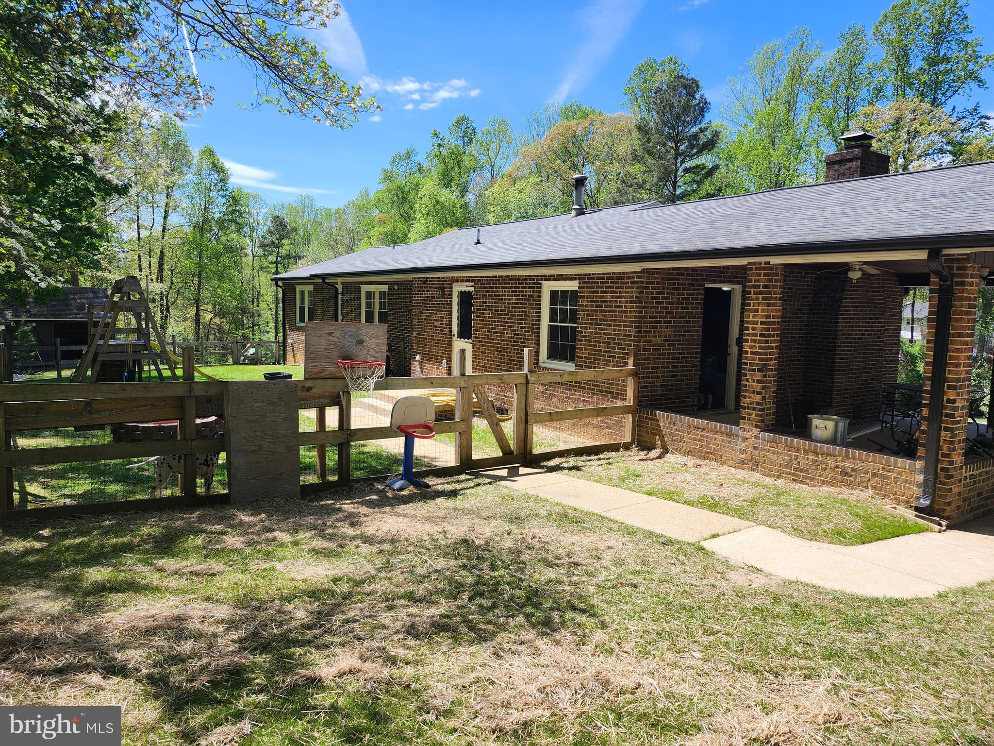 RUSTIC HILLS - Residential