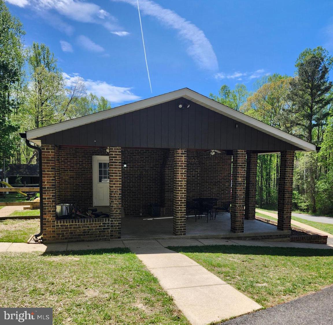 RUSTIC HILLS - Residential