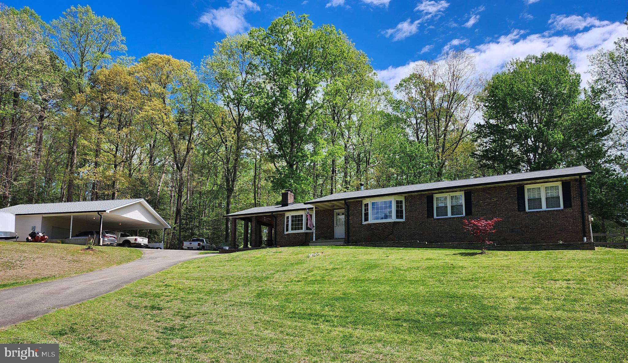 RUSTIC HILLS - Residential