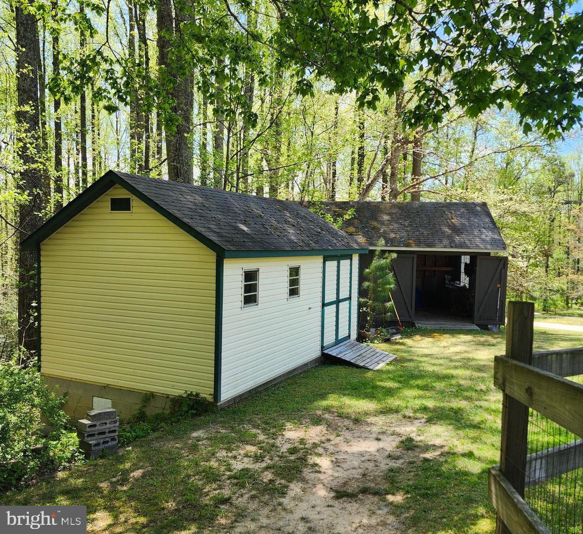 RUSTIC HILLS - Residential