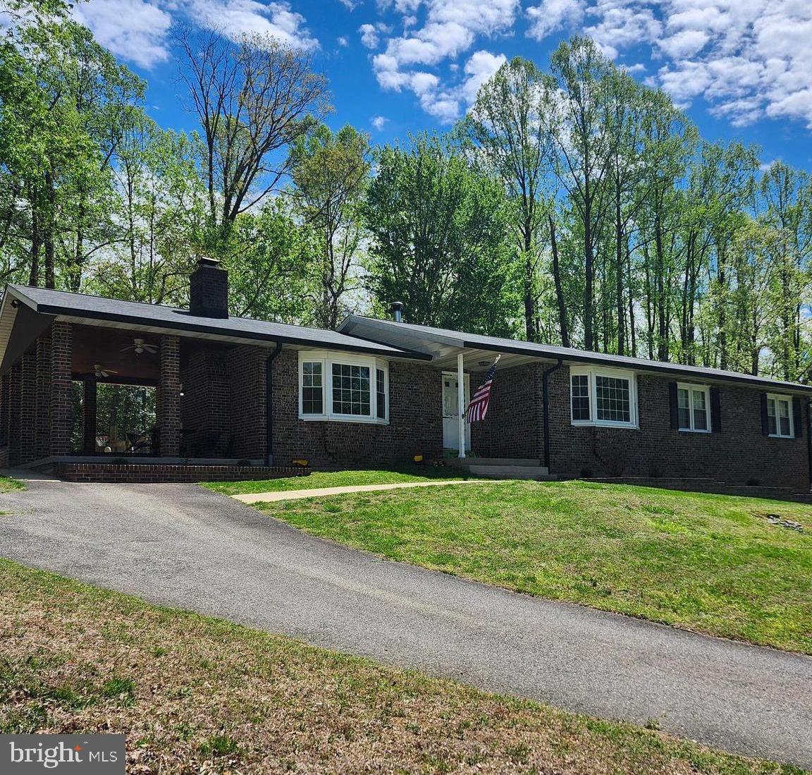RUSTIC HILLS - Residential