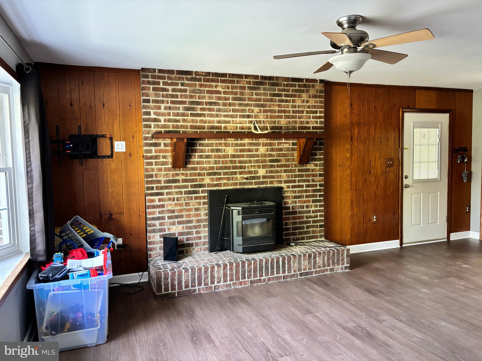 RUSTIC HILLS - Residential