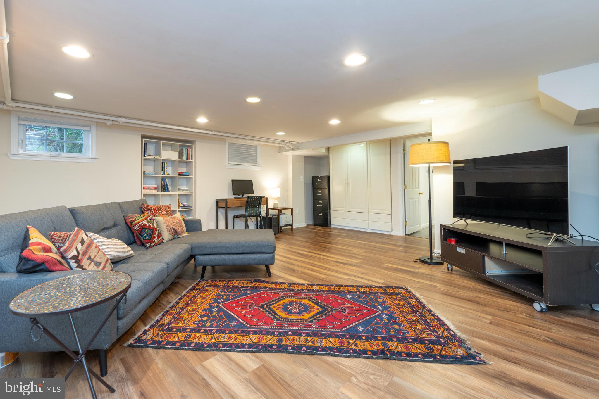 RODGERS FORGE/GAYWOOD - Residential