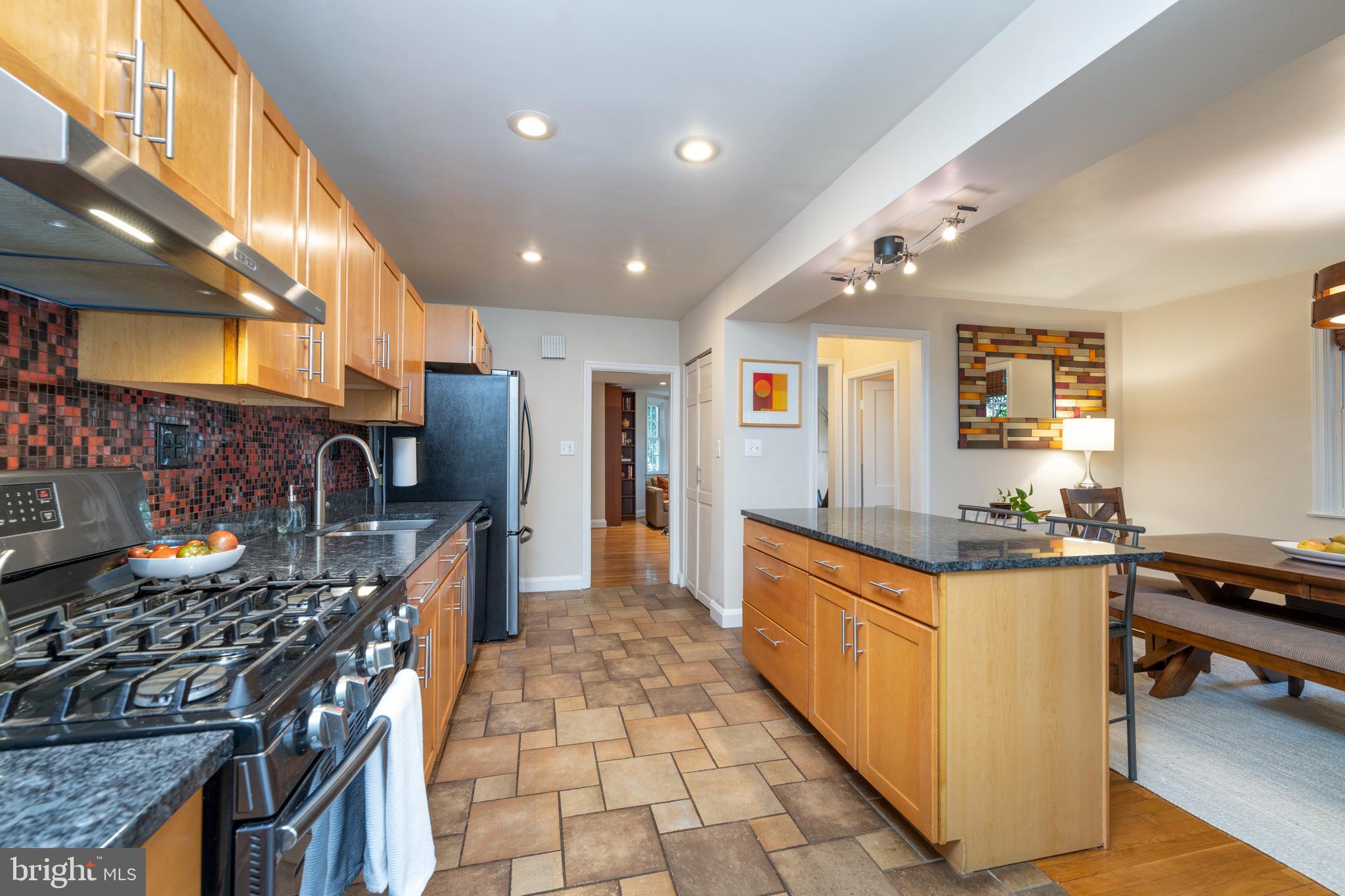 RODGERS FORGE/GAYWOOD - Residential