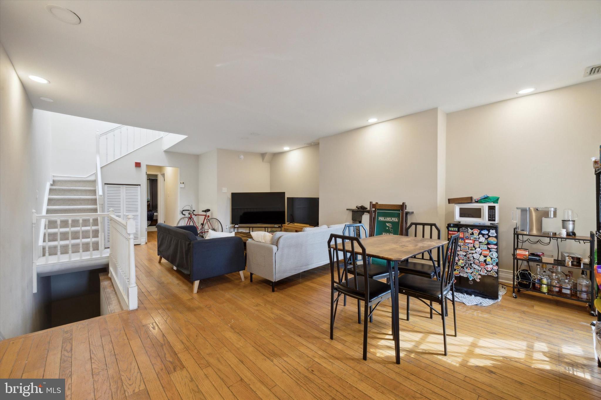 SOCIETY HILL - Residential