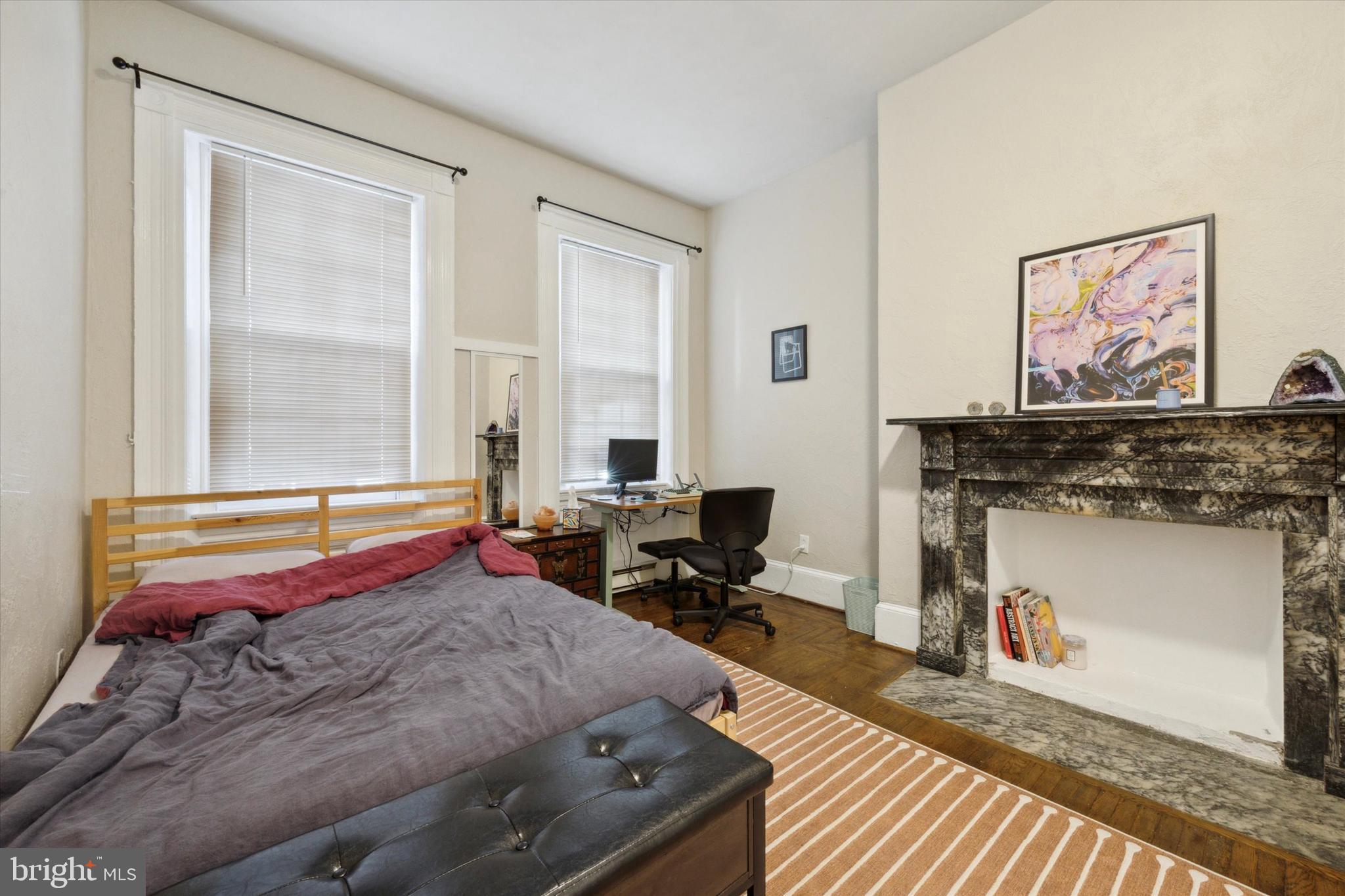 SOCIETY HILL - Residential