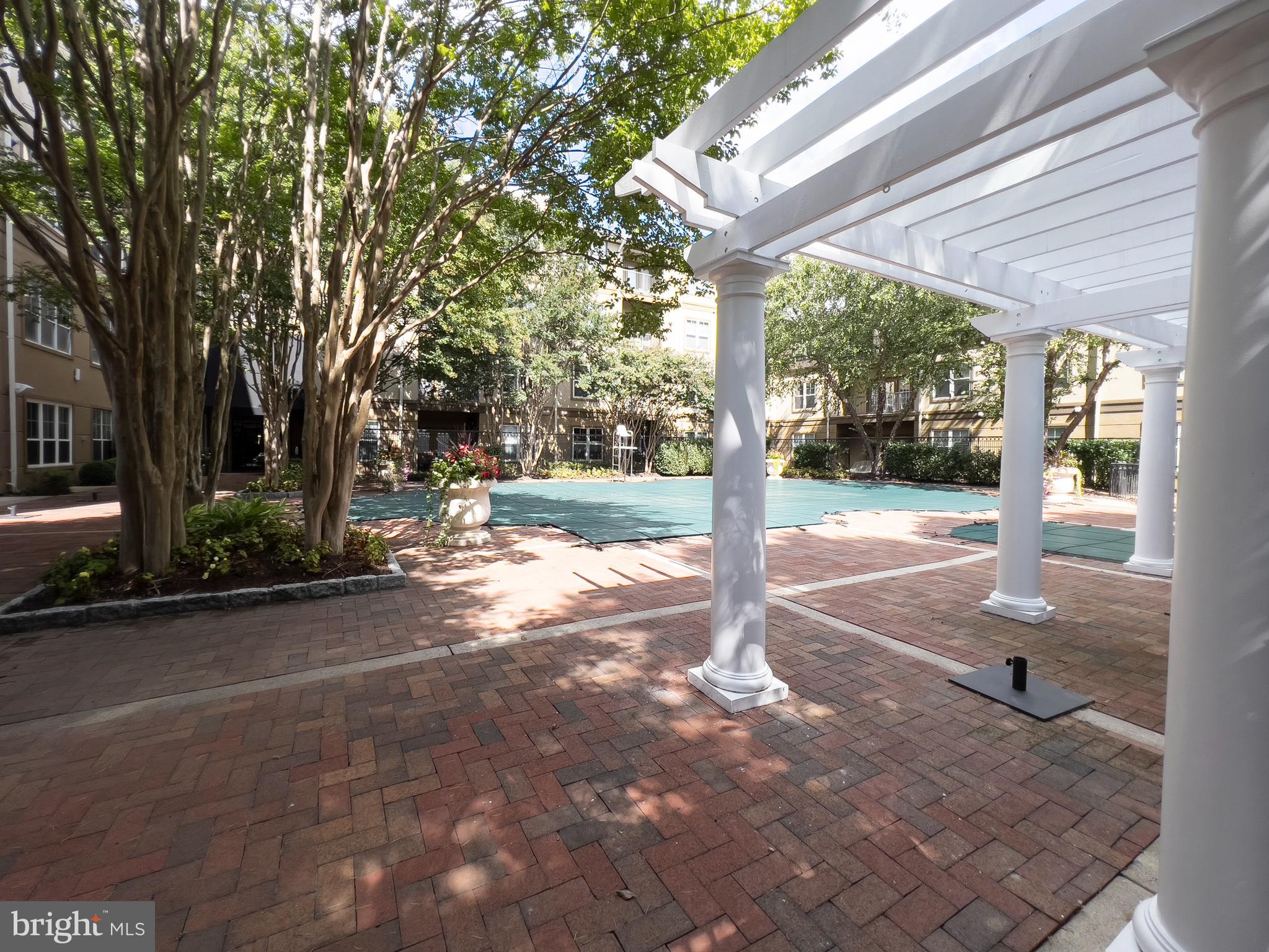 WHITE FLINT STATION - Residential