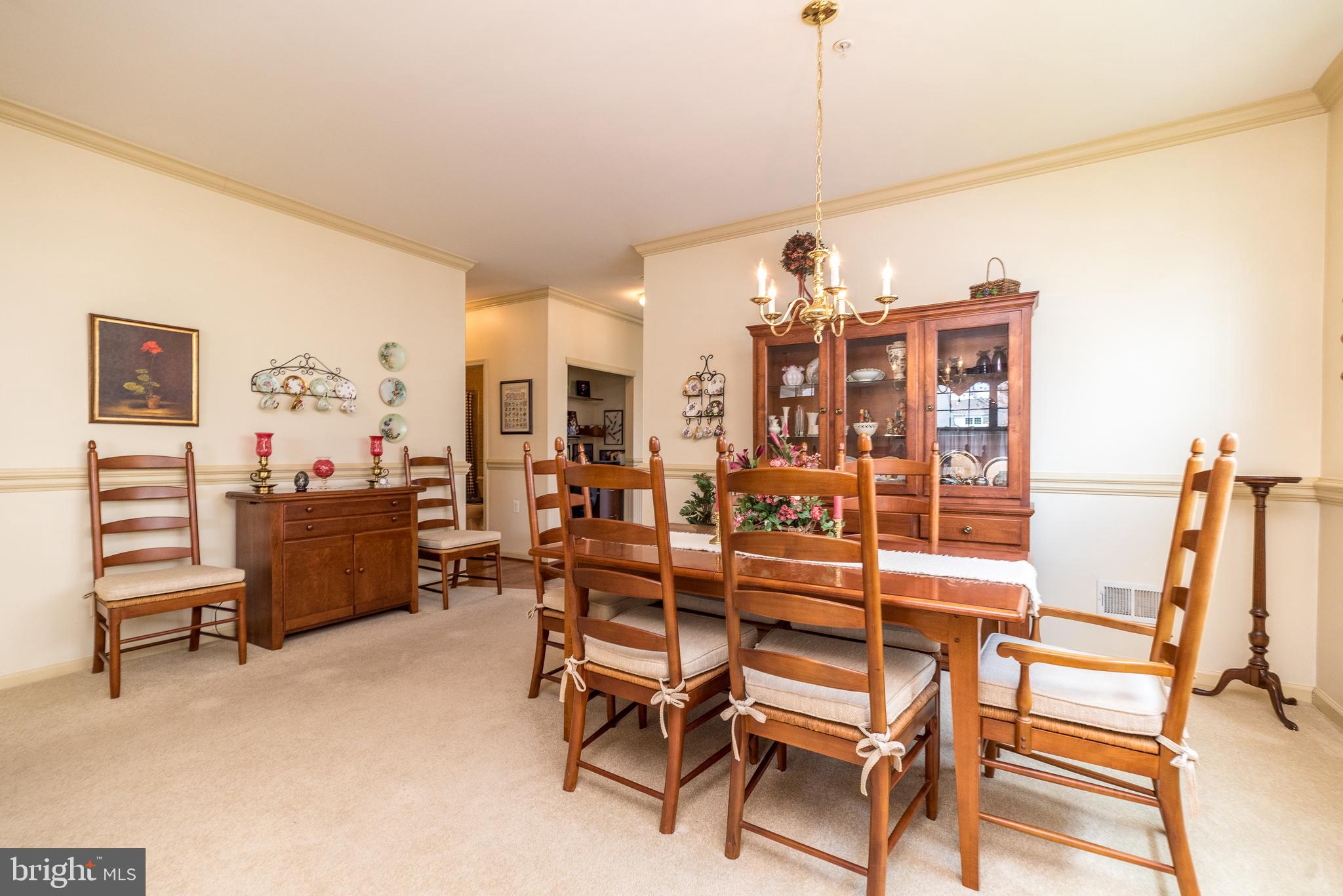 HERITAGE CR ESTS - Residential