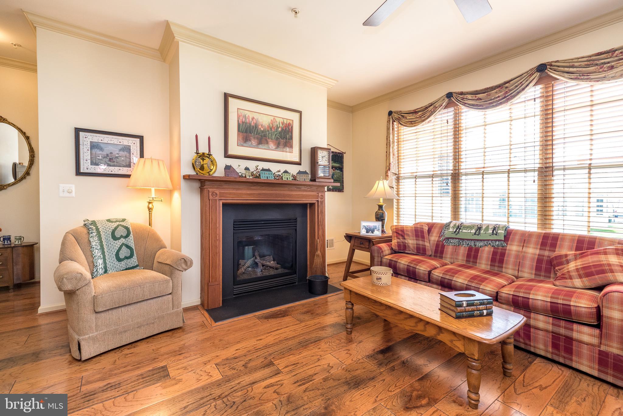 HERITAGE CR ESTS - Residential
