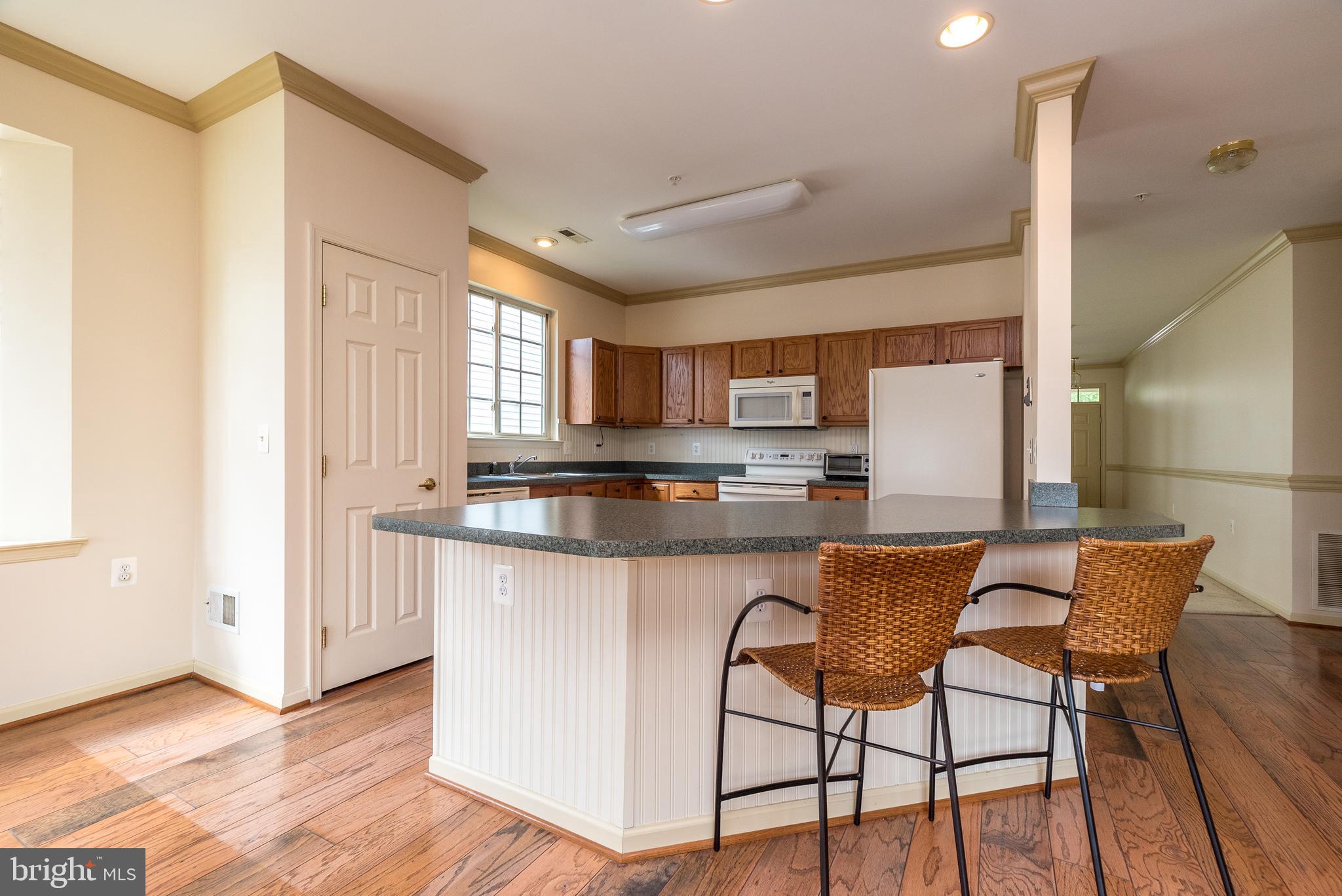 HERITAGE CR ESTS - Residential