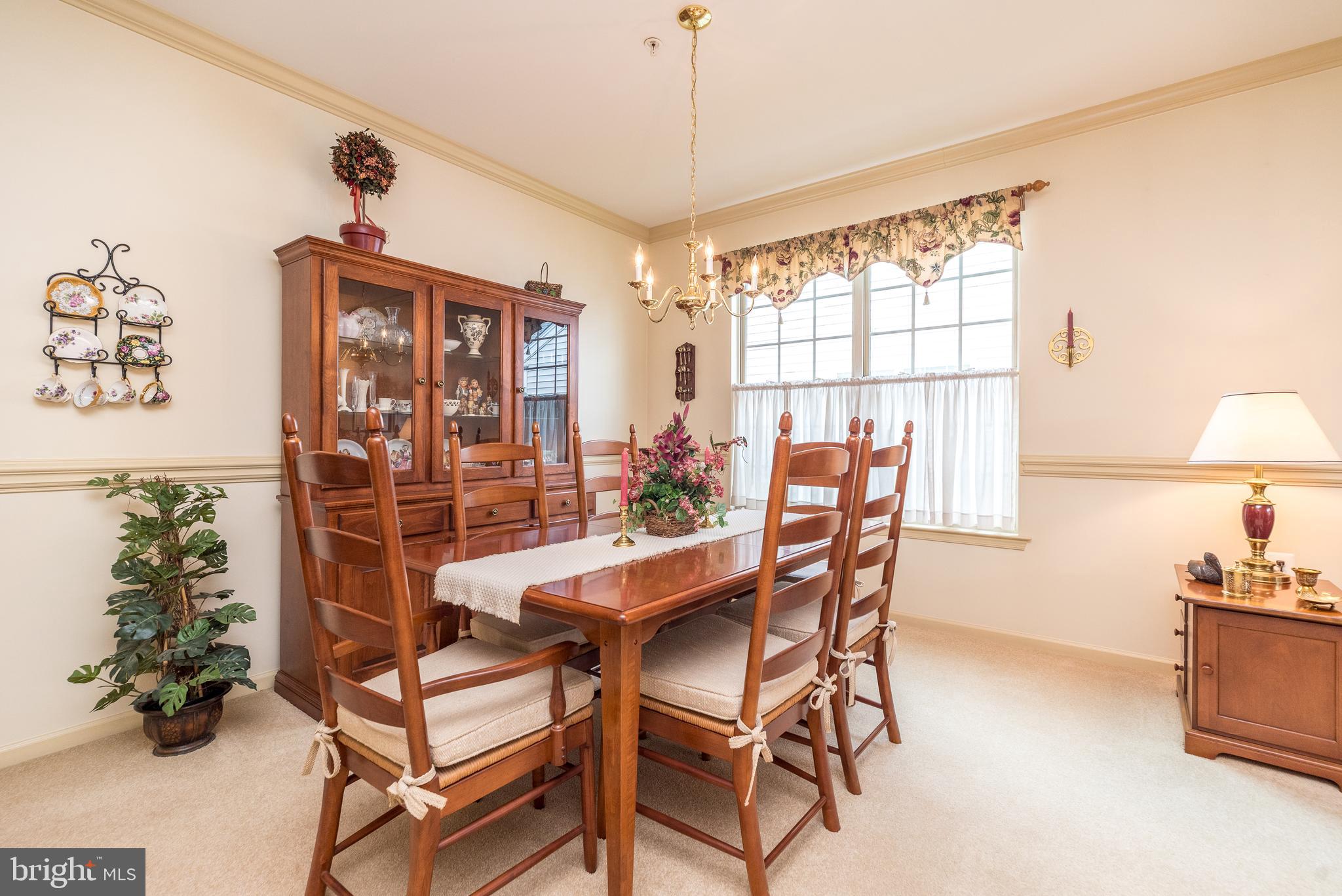HERITAGE CR ESTS - Residential