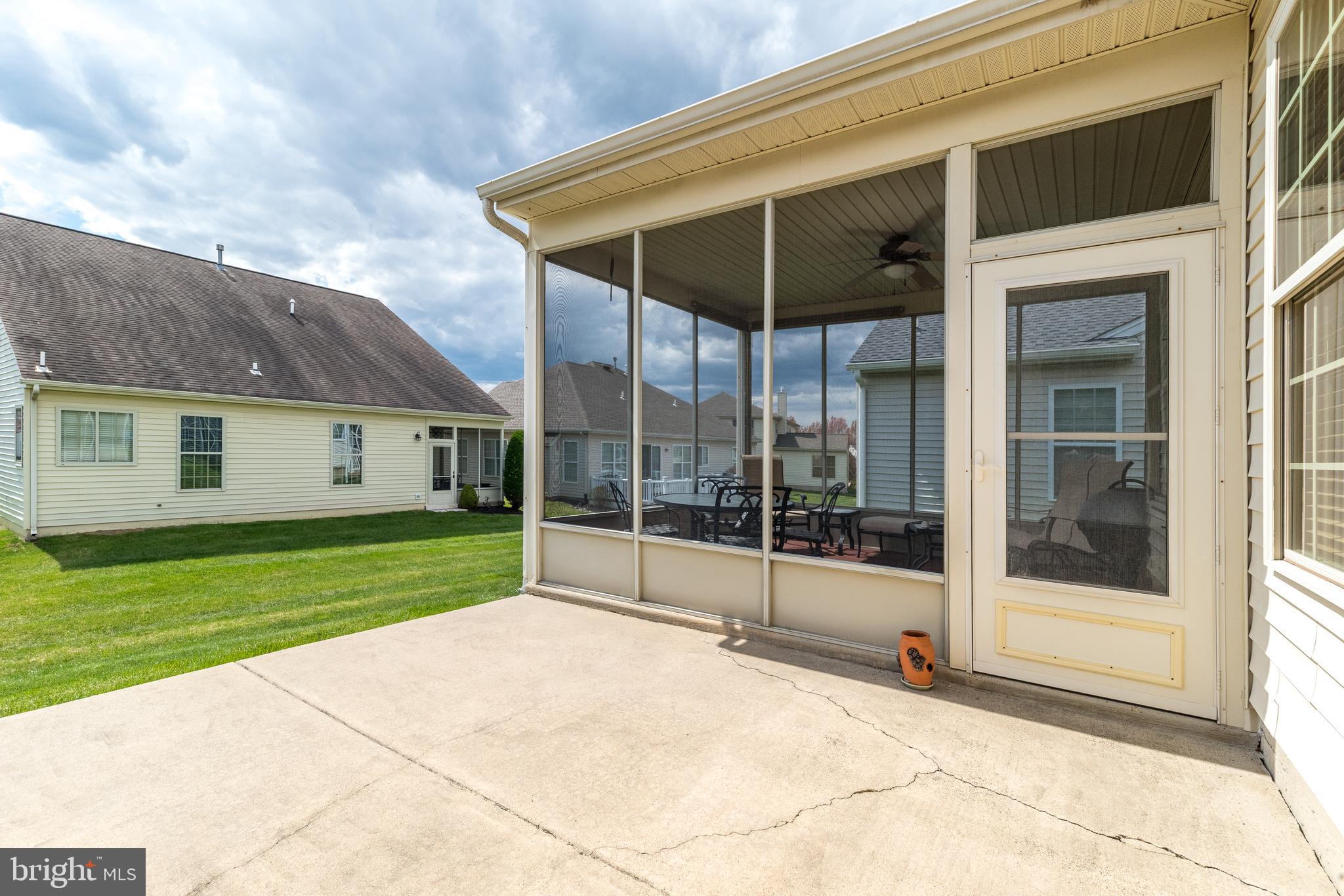 930 HAMILTON WAY
