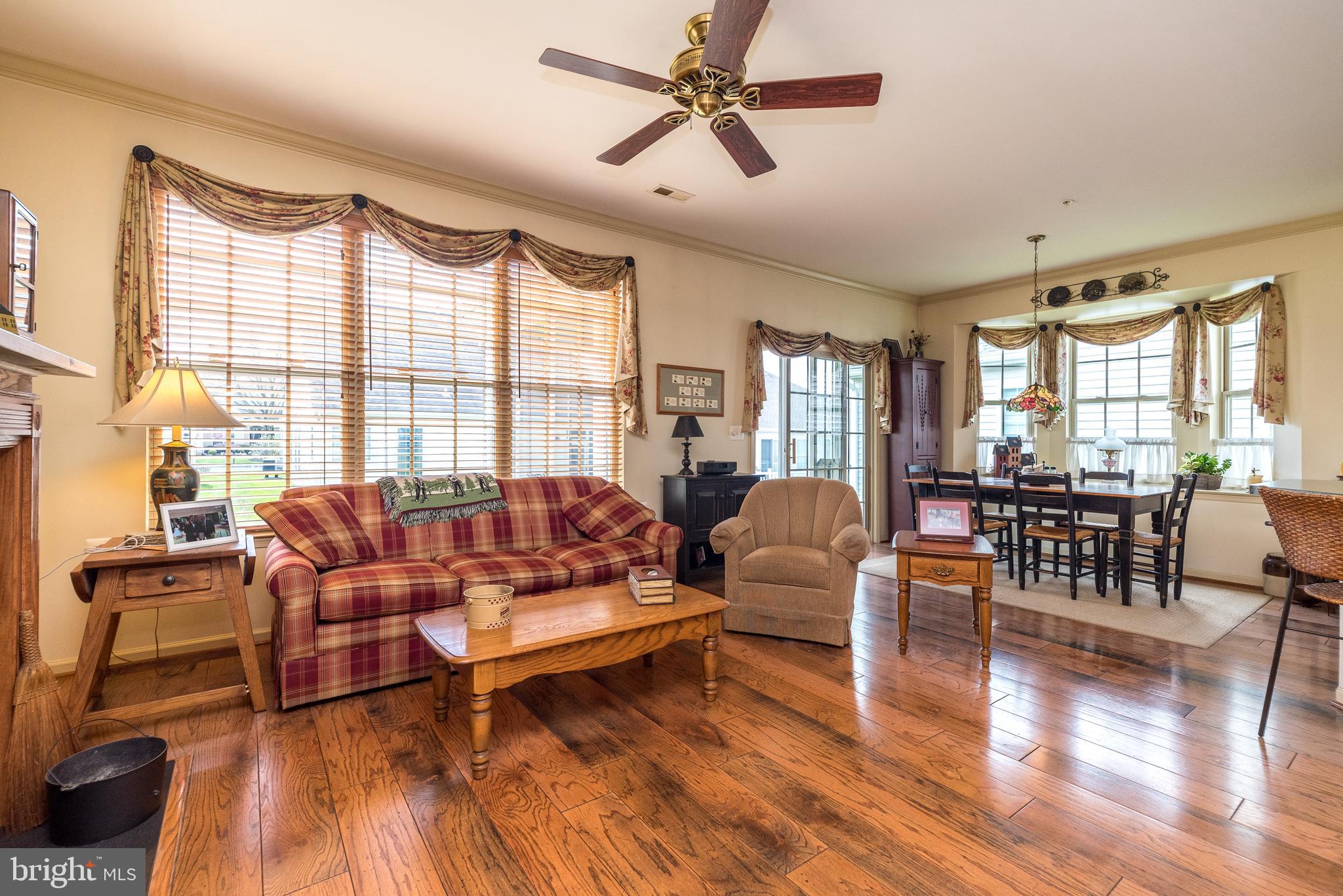 HERITAGE CR ESTS - Residential