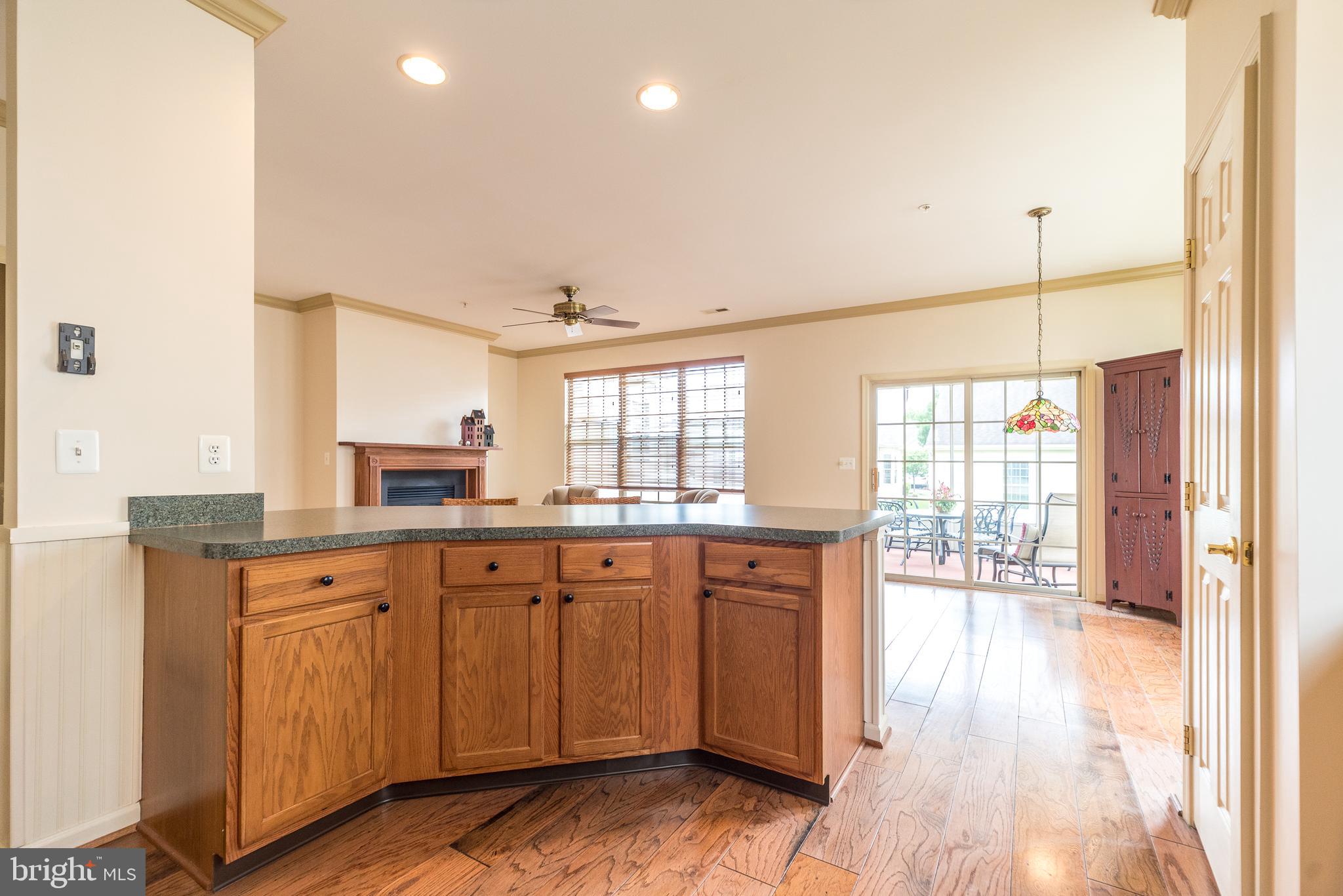 HERITAGE CR ESTS - Residential