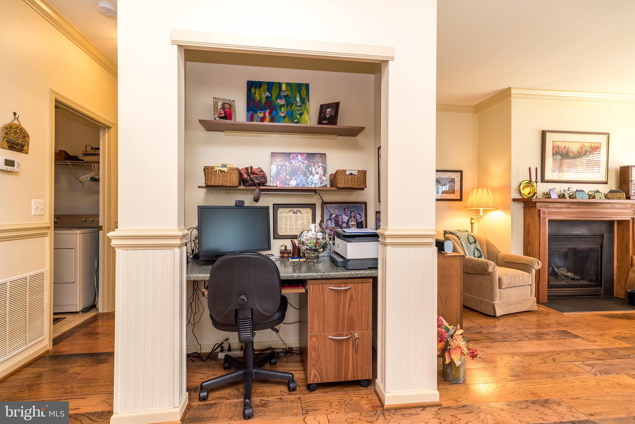HERITAGE CR ESTS - Residential