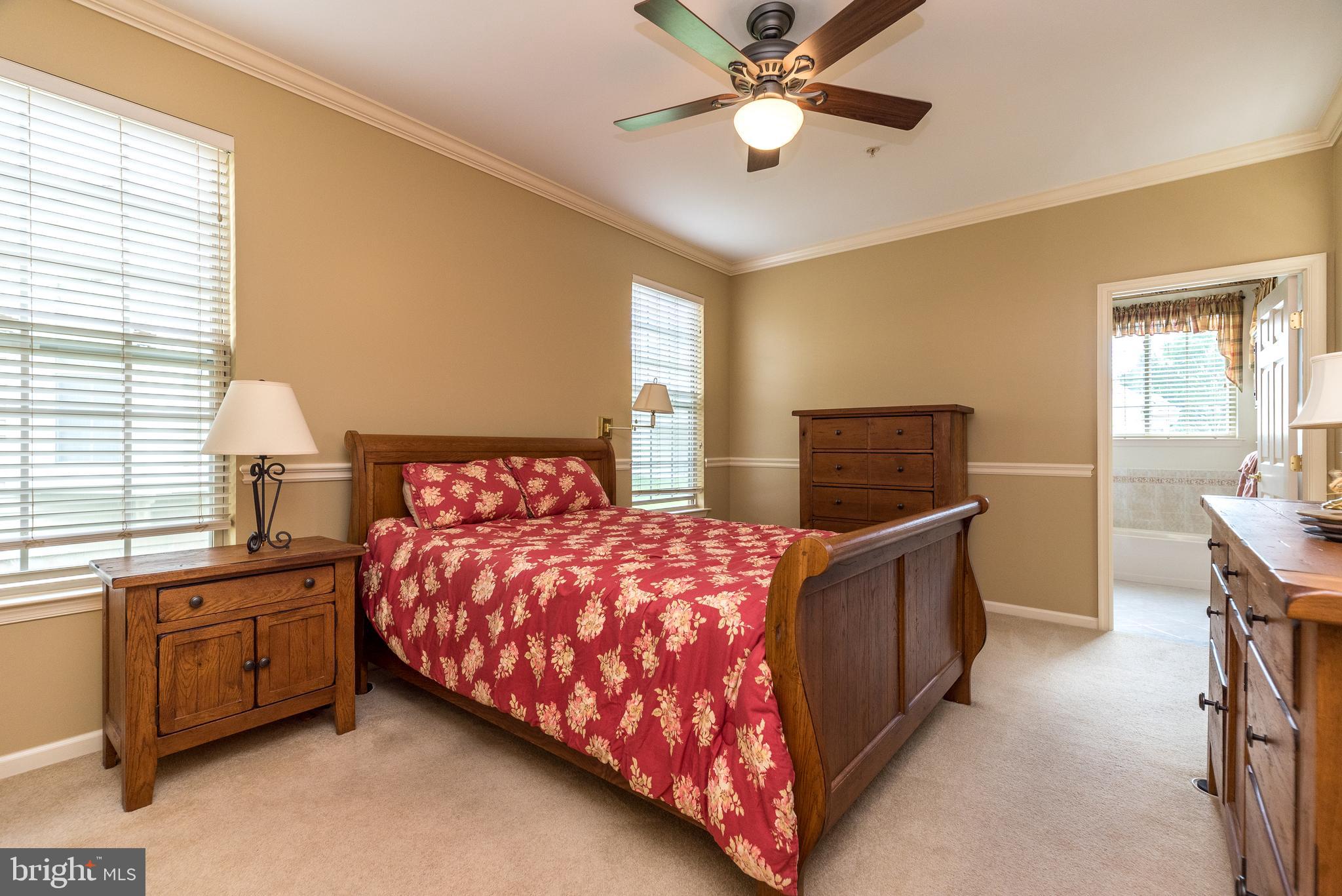 HERITAGE CR ESTS - Residential