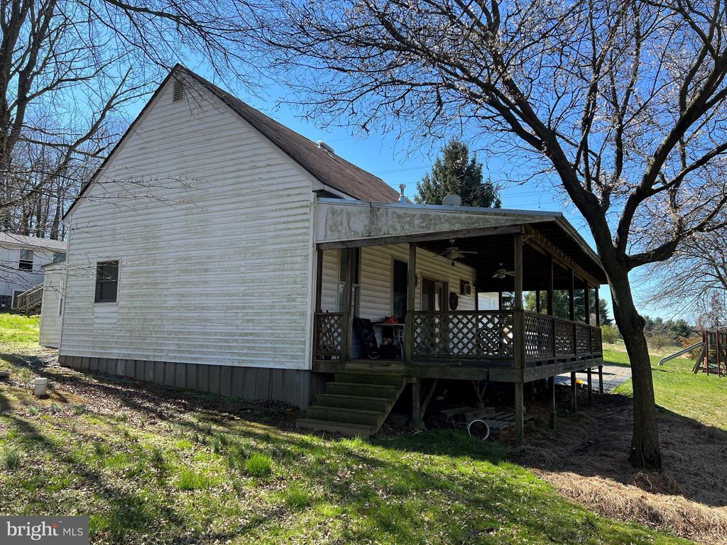 Photo of 121 HOUSE ROCK RD, PEQUEA, PA 17565 (MLS # PALA2033000)