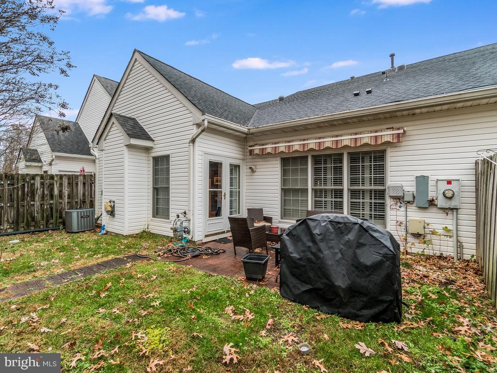 SALEM FIELDS - Residential Lease