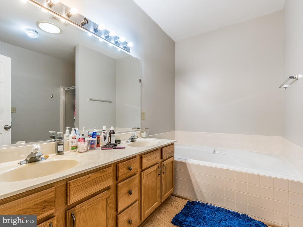 SALEM FIELDS - Residential Lease