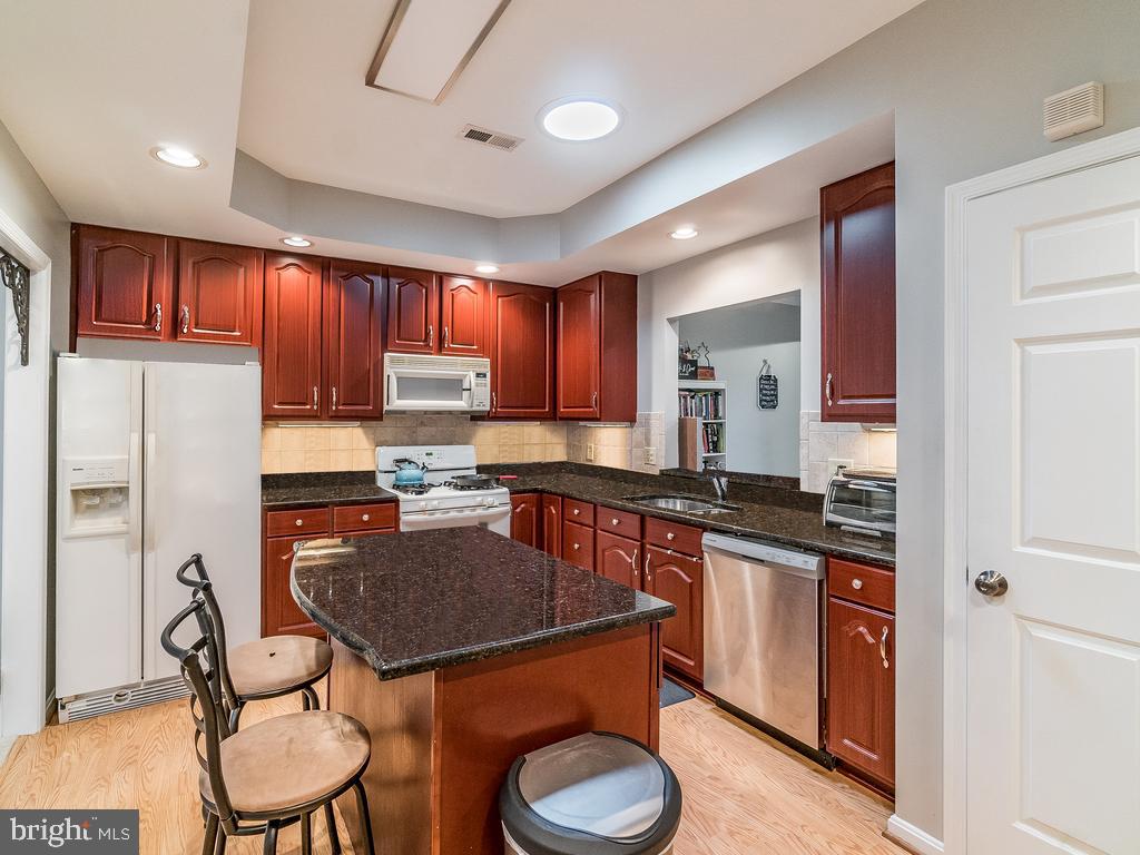 SALEM FIELDS - Residential Lease