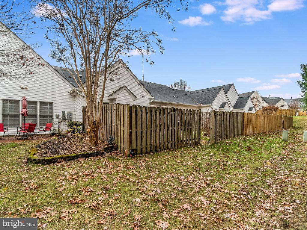 SALEM FIELDS - Residential Lease