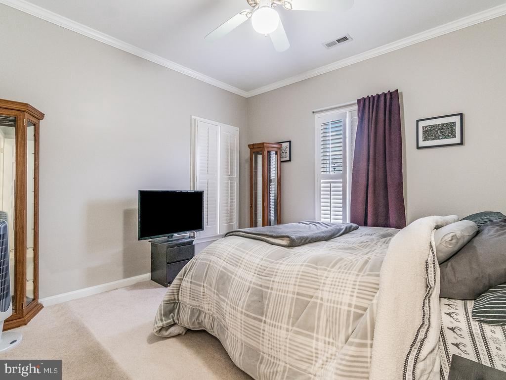 SALEM FIELDS - Residential Lease