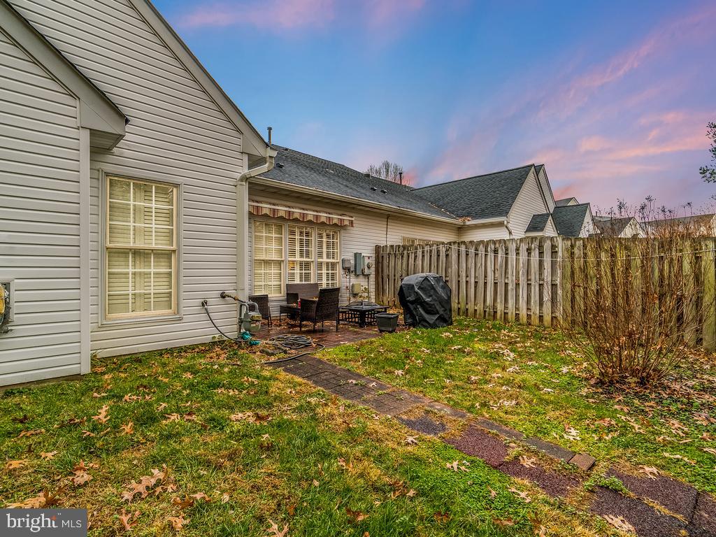 SALEM FIELDS - Residential Lease