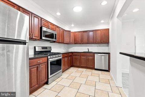Townhouse For Rent - 7813 Midis Place #1<br/> Philadelphia County, PHILADELPHIA, PA 19153