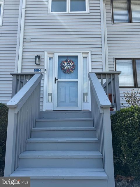 Townhouse For Sale - 1004 Marion Quimby Drive<br/> STEVENSVILLE, MD 21666