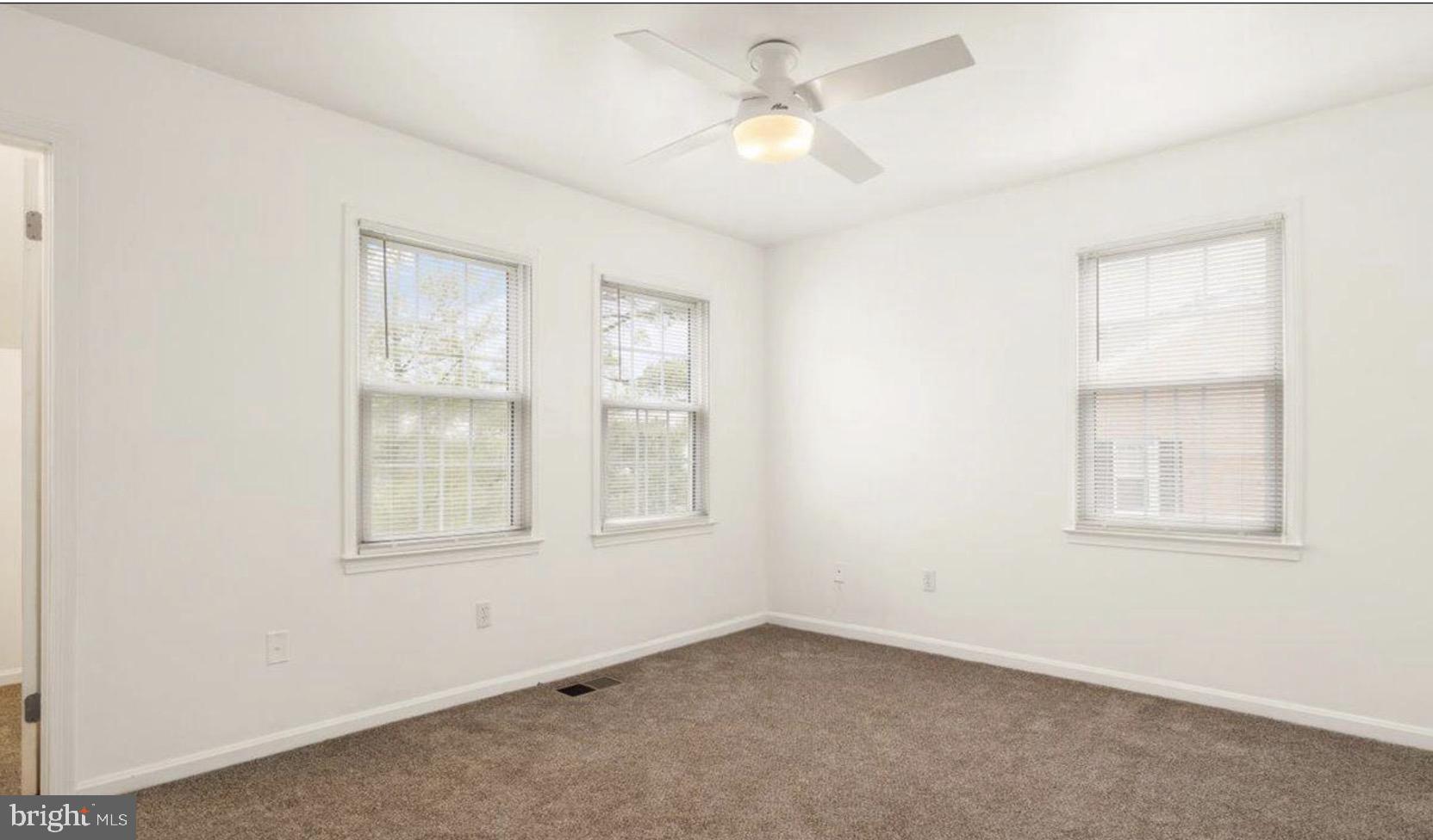 THE MEADOWS - Residential Lease