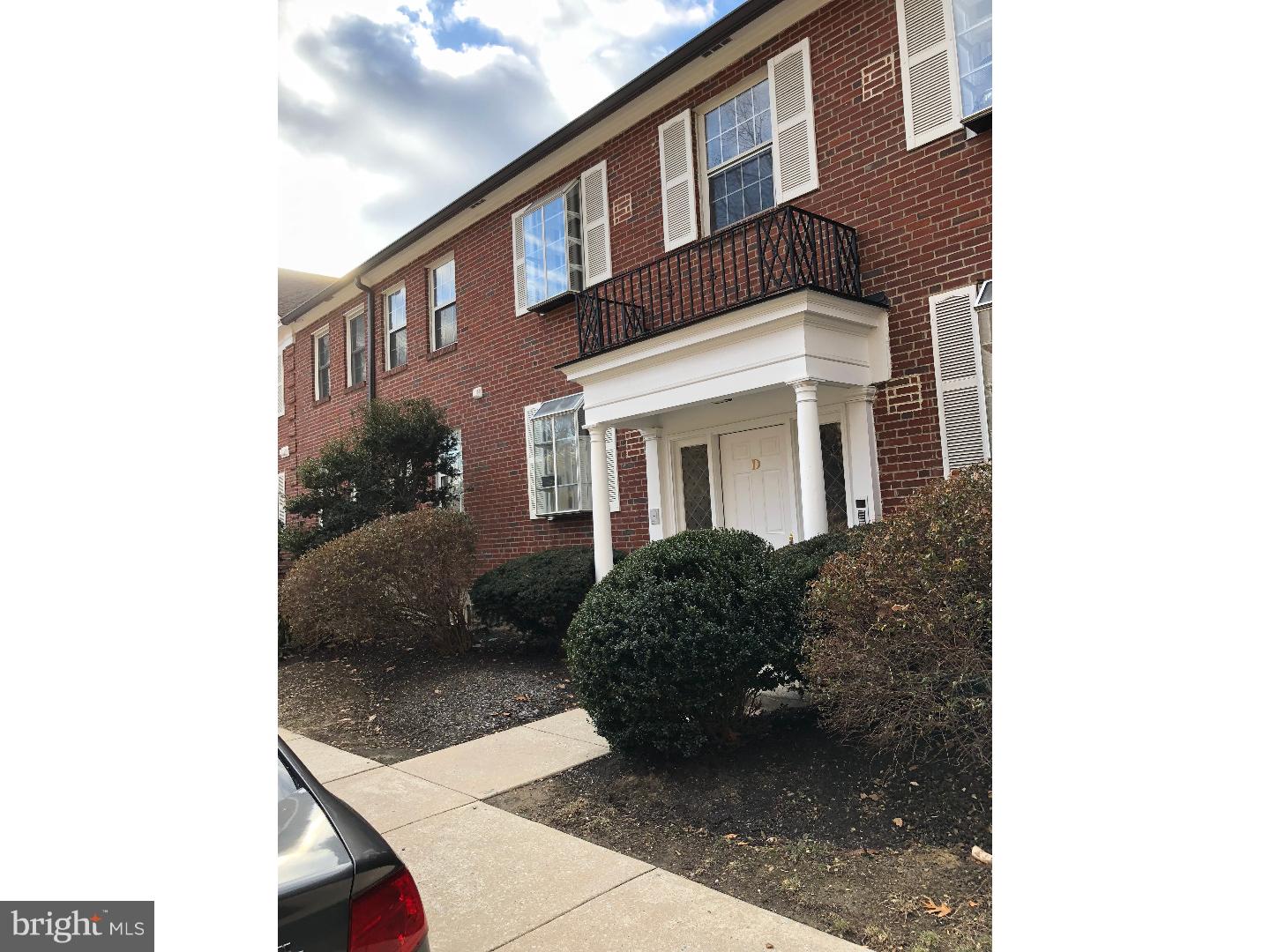 MAYFLOWER SQUARE - Residential Lease