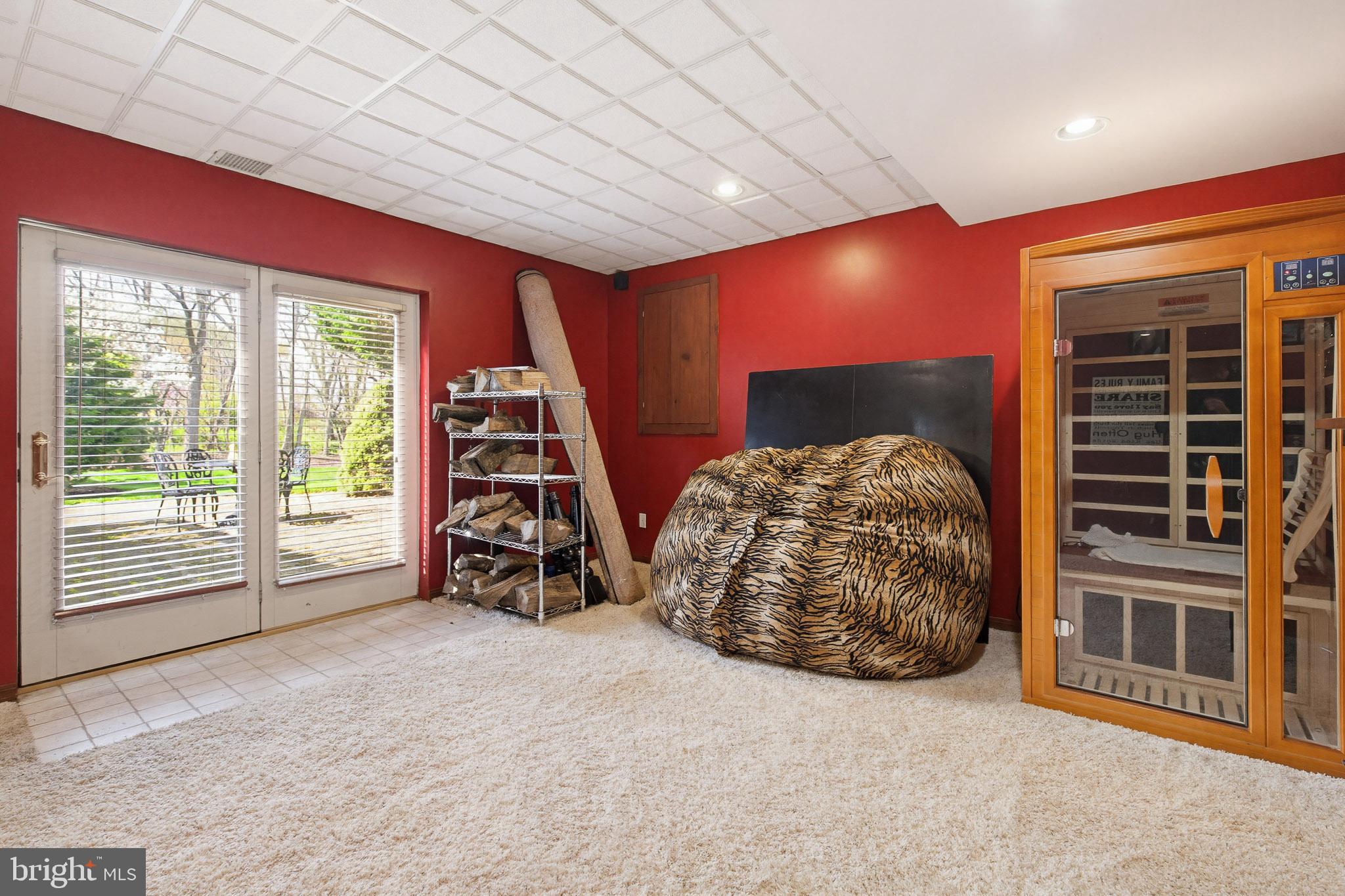 THE MEADOWS - Residential