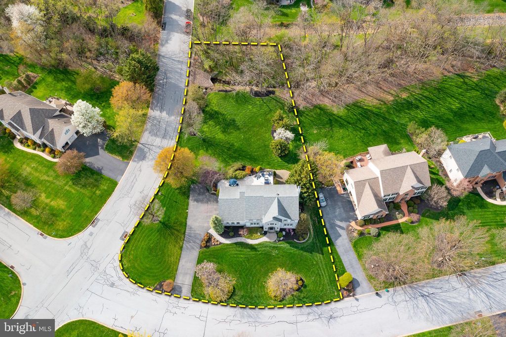 Photo of 1100 Sunwood Lane, LANCASTER, PA 17601 (MLS # PALA2085896)