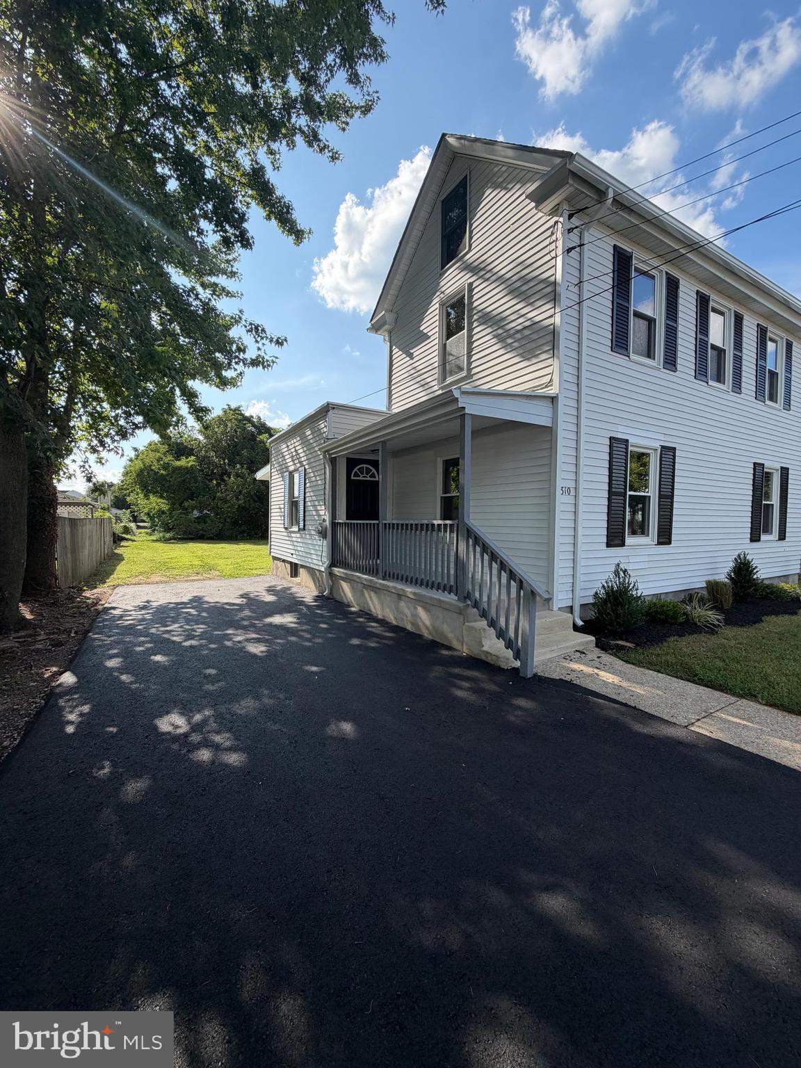 310 7TH STREET N - Photo 2