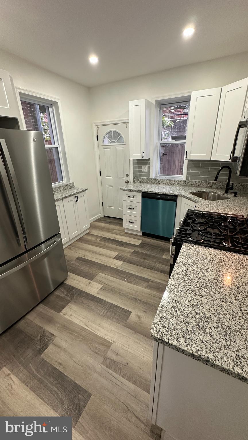 POINT BREEZE - Residential Lease