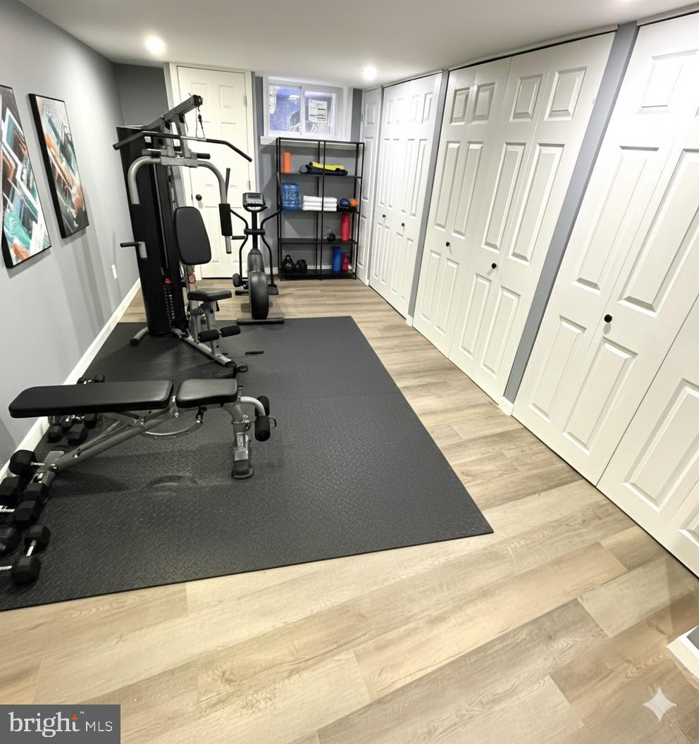 POINT BREEZE - Residential Lease