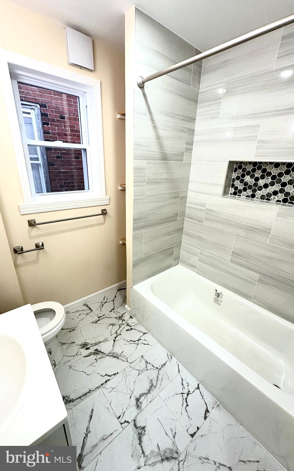 POINT BREEZE - Residential Lease