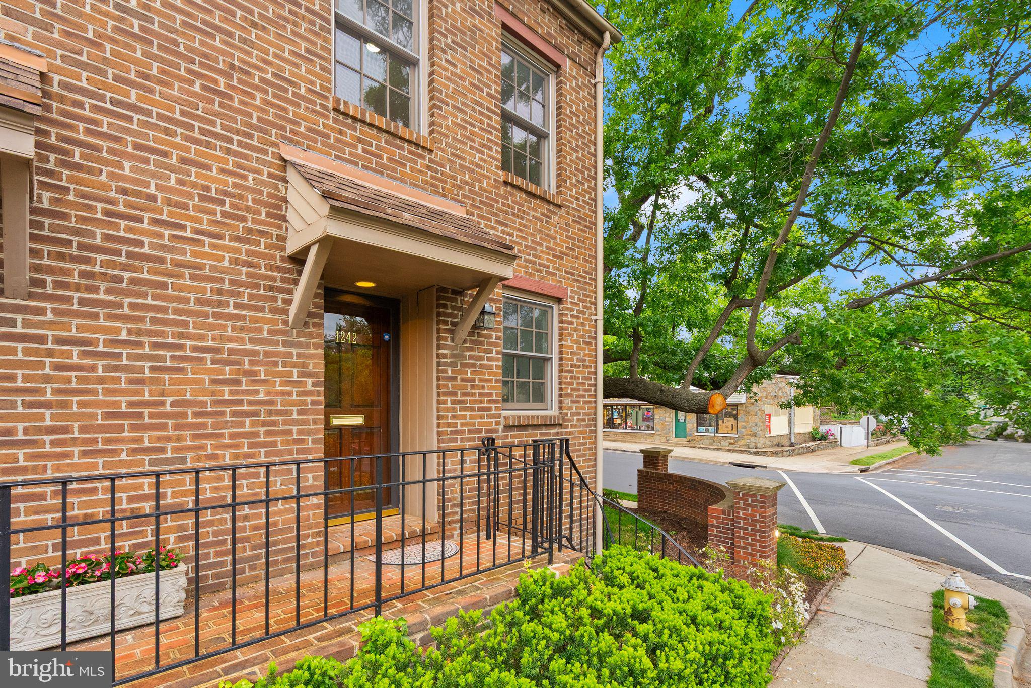 NETHERGATE - Residential