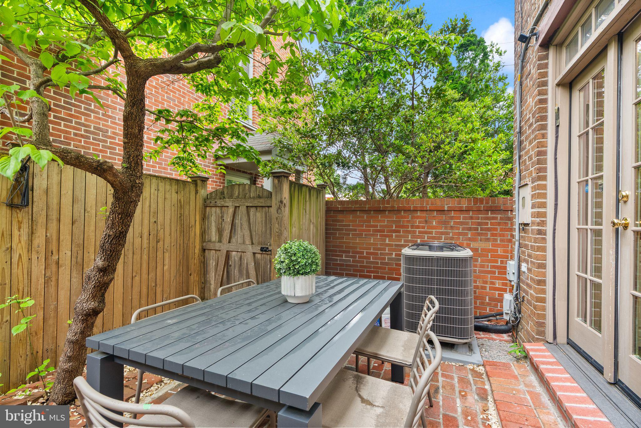 NETHERGATE - Residential