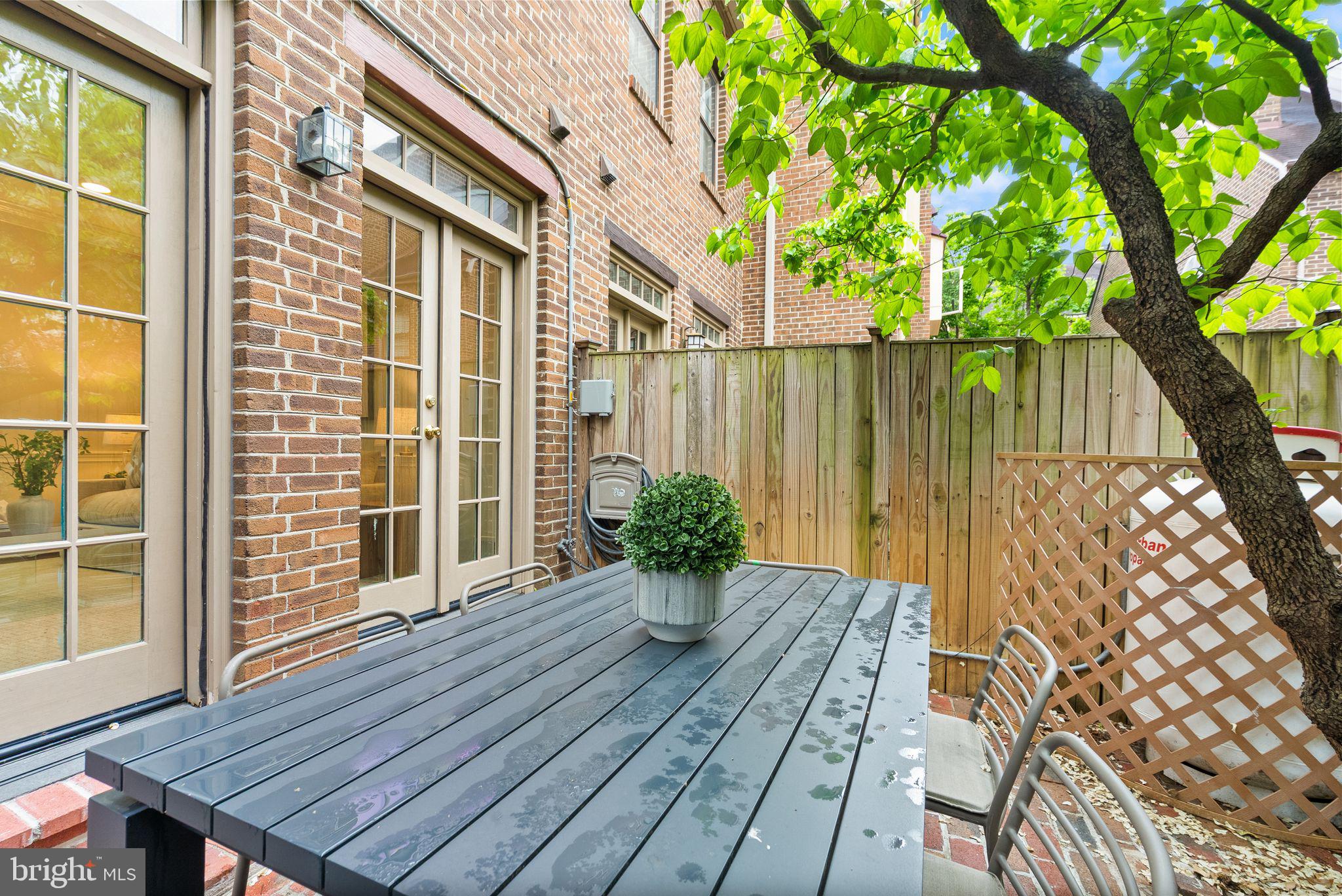 NETHERGATE - Residential