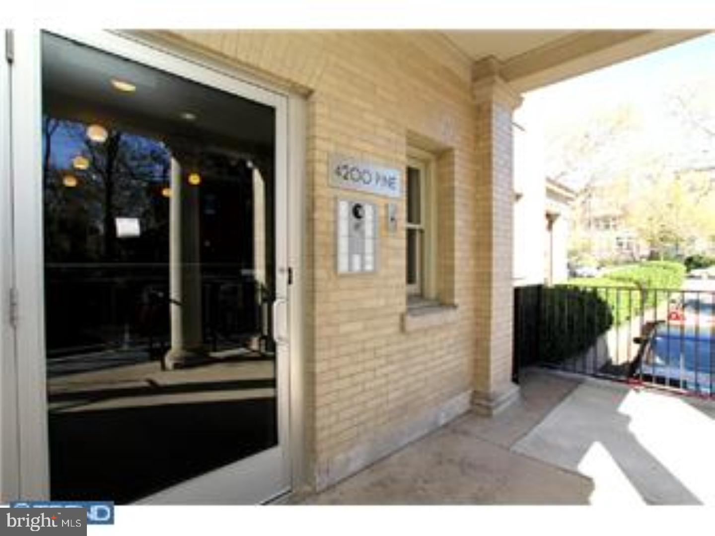 UNIVERSITY CITY - Residential Lease