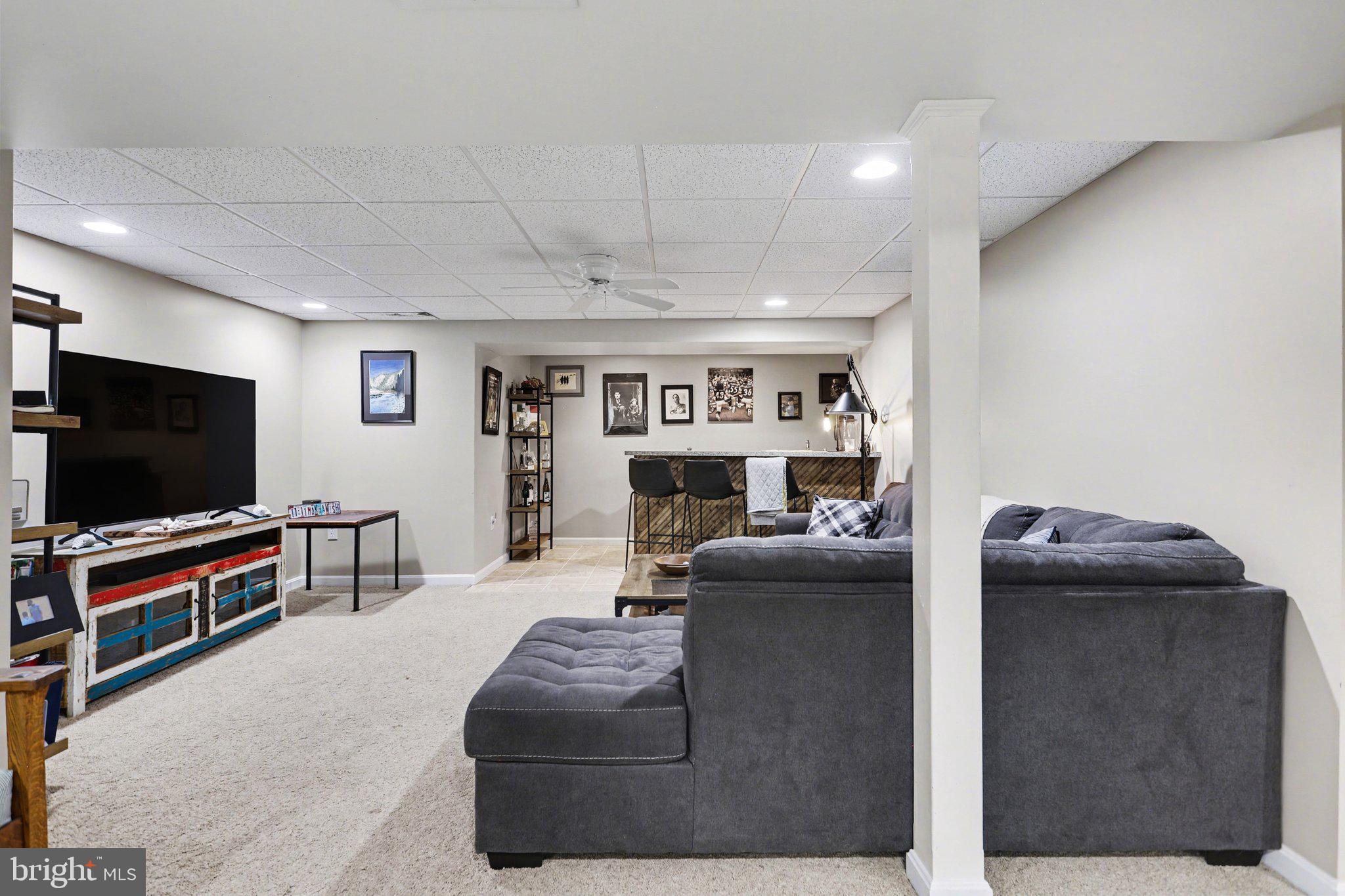 MAYERS SUMMIT - Residential