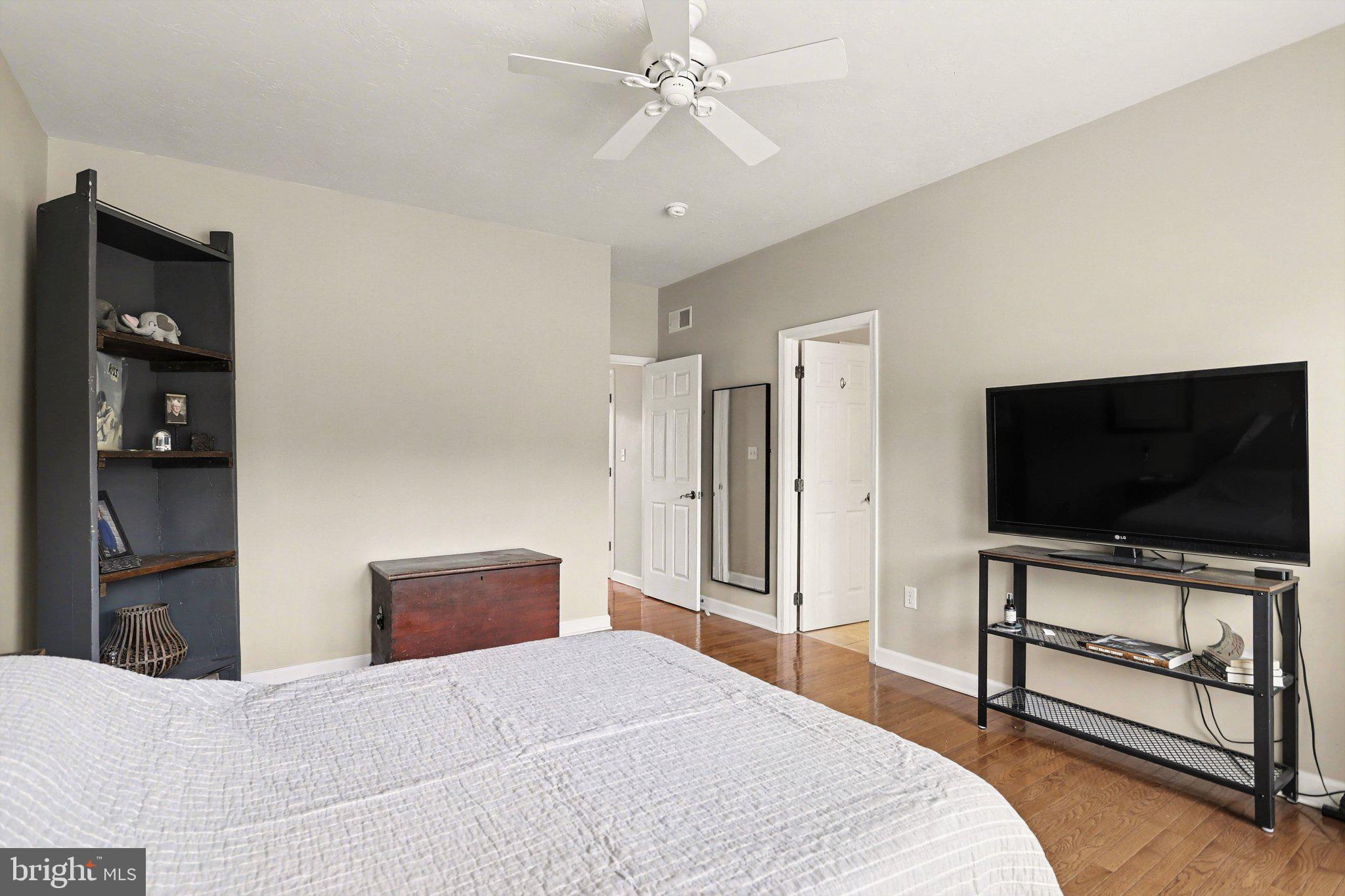 MAYERS SUMMIT - Residential