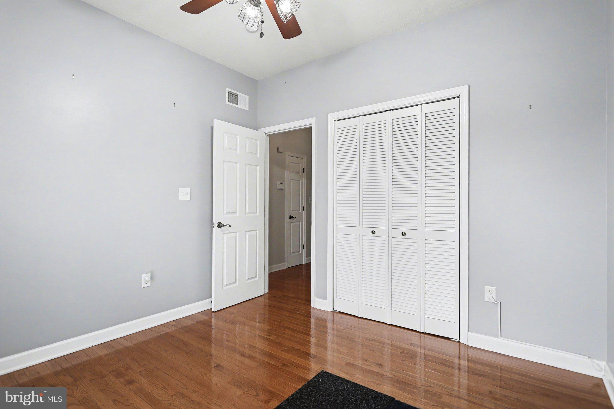 MAYERS SUMMIT - Residential