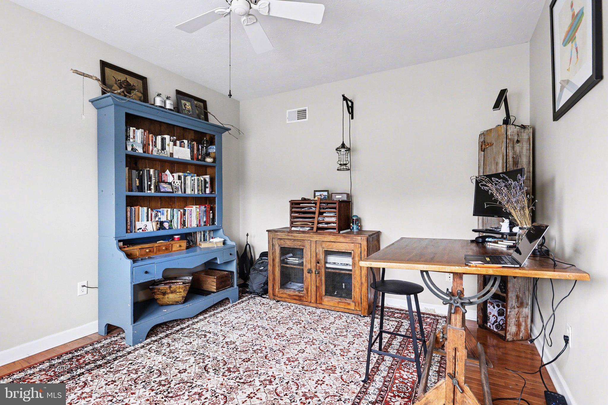 MAYERS SUMMIT - Residential